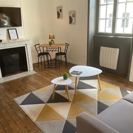 Cosy Fonctionnel Et Confortable En Hyper Centre Apartment